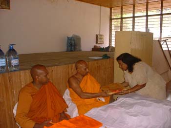 2004 - Katina ceremony at Buddhist temple Dar es salaam in Tanzania.jpg